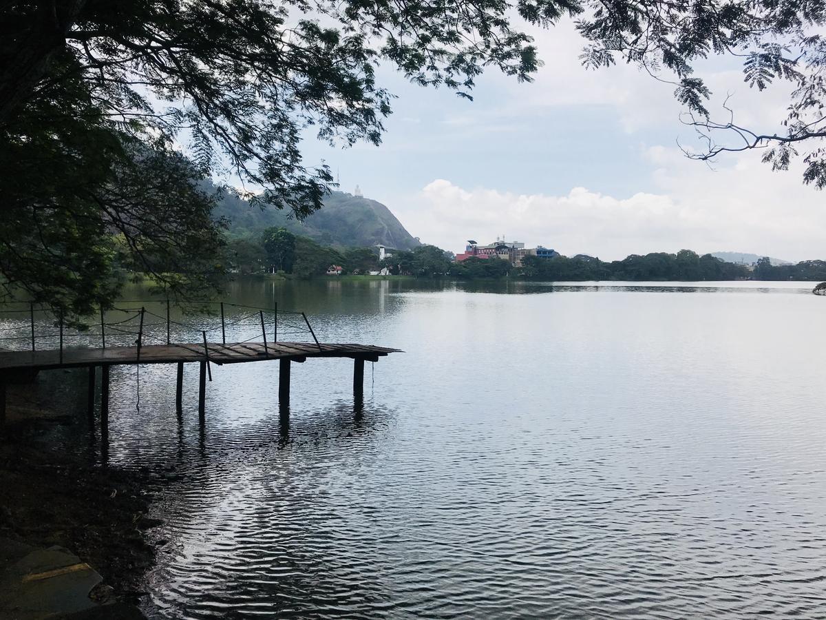 Seasons Hotel Kurunegala Zewnętrze zdjęcie