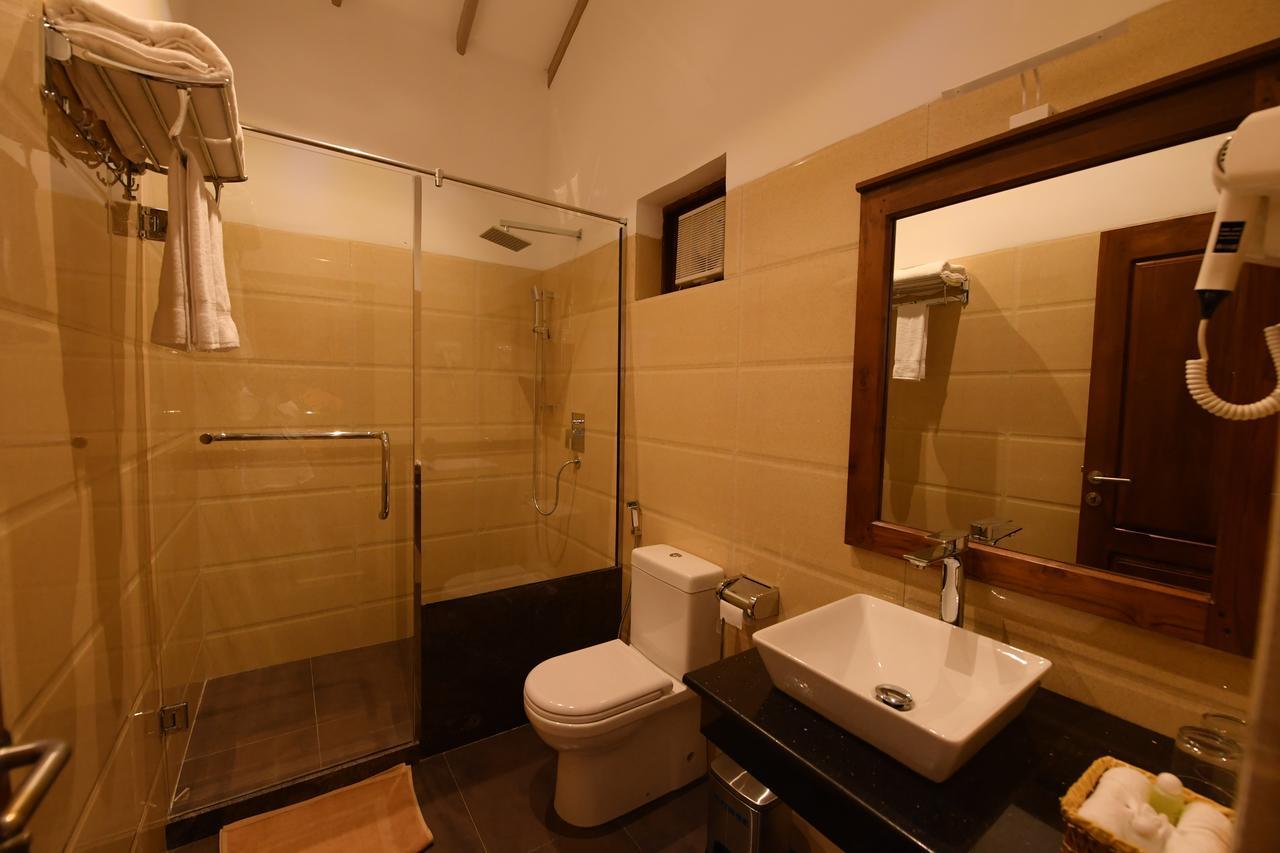 Seasons Hotel Kurunegala Zewnętrze zdjęcie